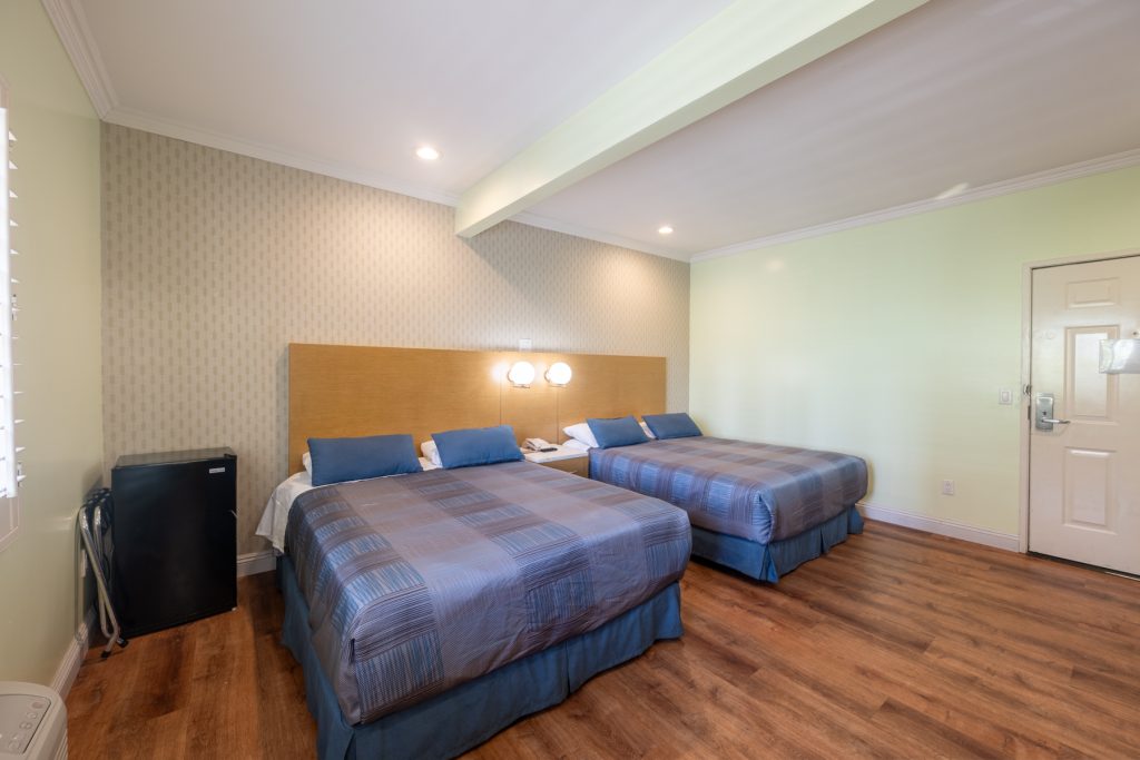 Hollywood City Inn 309-2